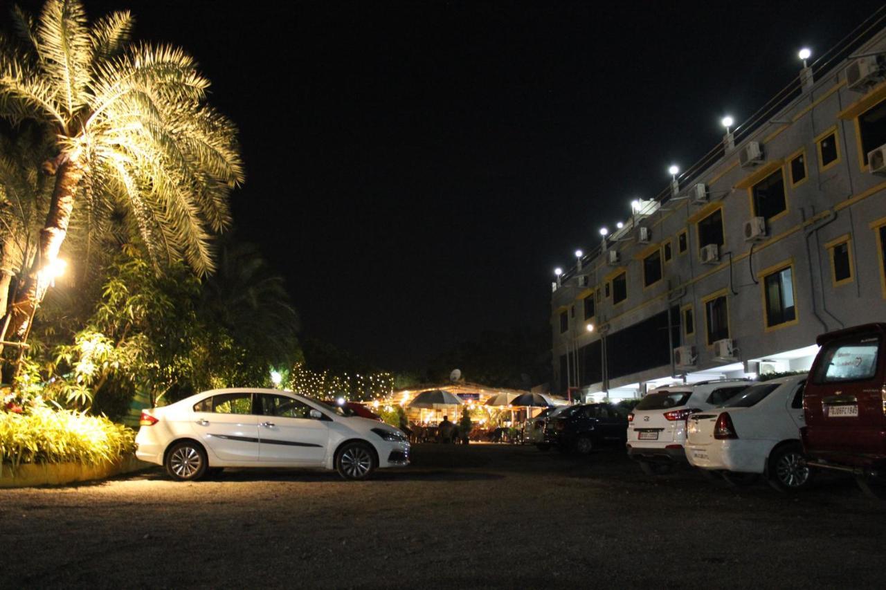 Hotel Silver Resort Daman Exteriér fotografie