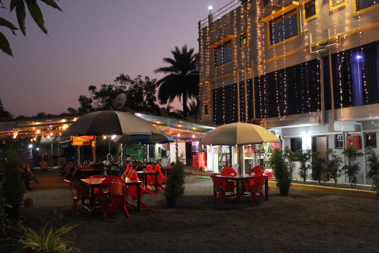 Hotel Silver Resort Daman Exteriér fotografie